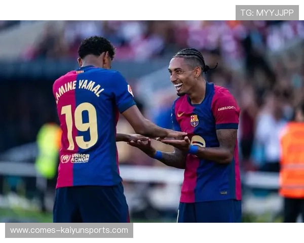 巴萨高位逼抢频频奏效，拉菲尼亚爆射稍偏